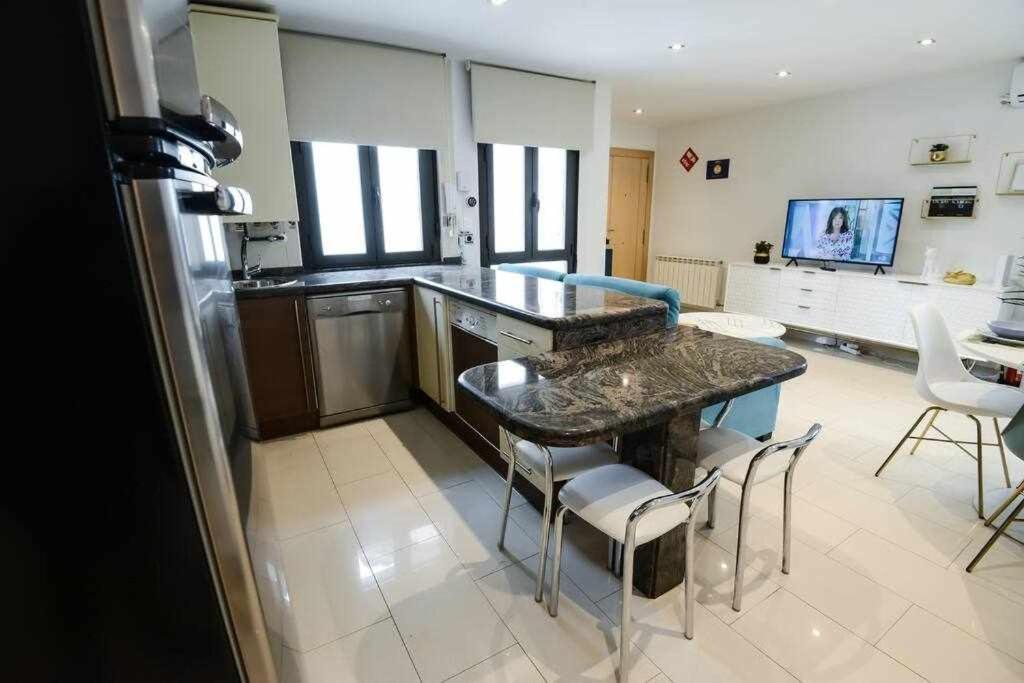 דירות לאון Sientete Como En Casa En Apartamento Padre Isla מראה חיצוני תמונה